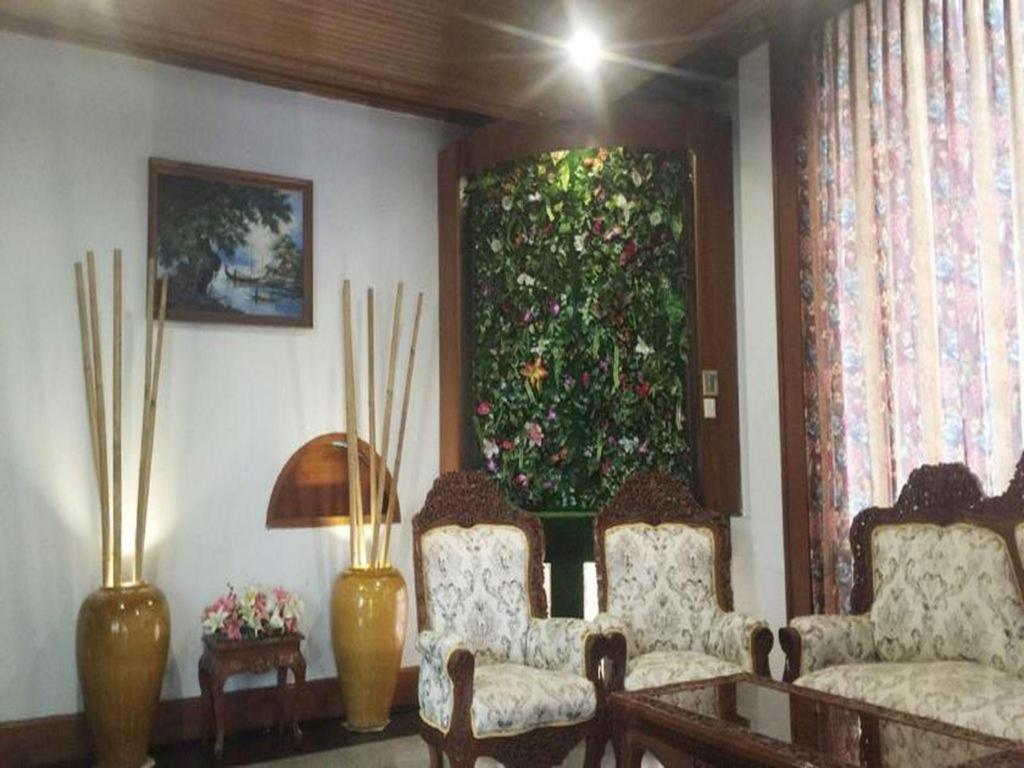 Excel Palace Hotel Γιανγκόν Εξωτερικό φωτογραφία