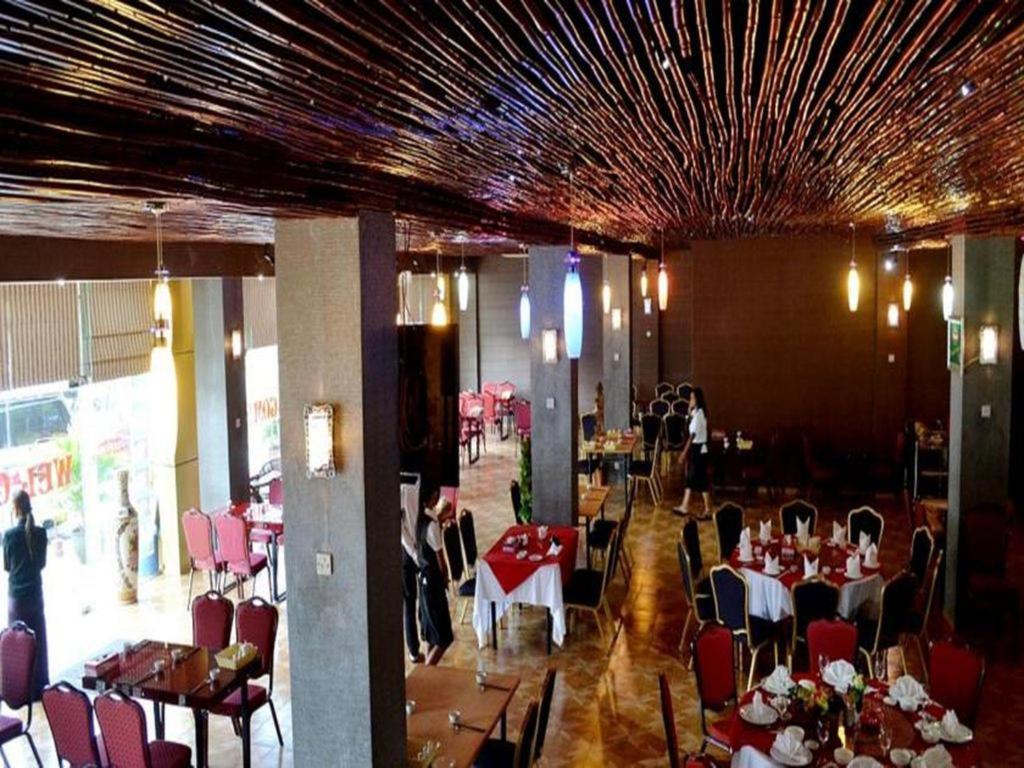 Excel Palace Hotel Γιανγκόν Εξωτερικό φωτογραφία