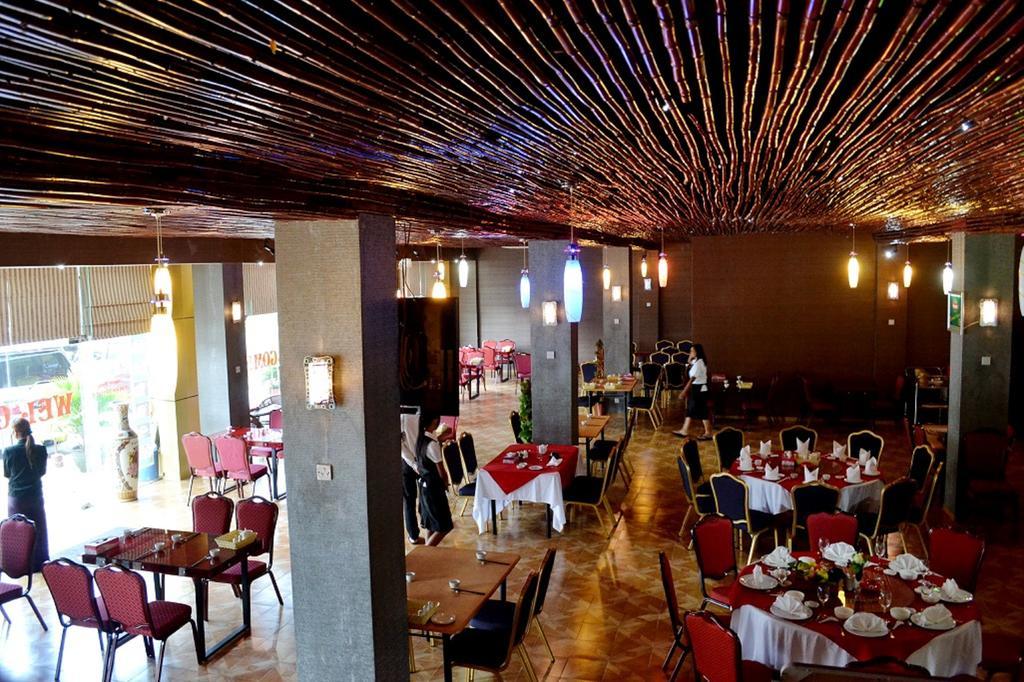 Excel Palace Hotel Γιανγκόν Εξωτερικό φωτογραφία